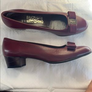 Salvatore Ferragamo Vara Bow Pump